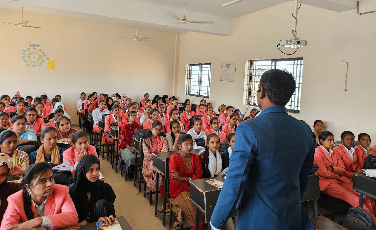 Apna Career Pe - Student Career Development Skills